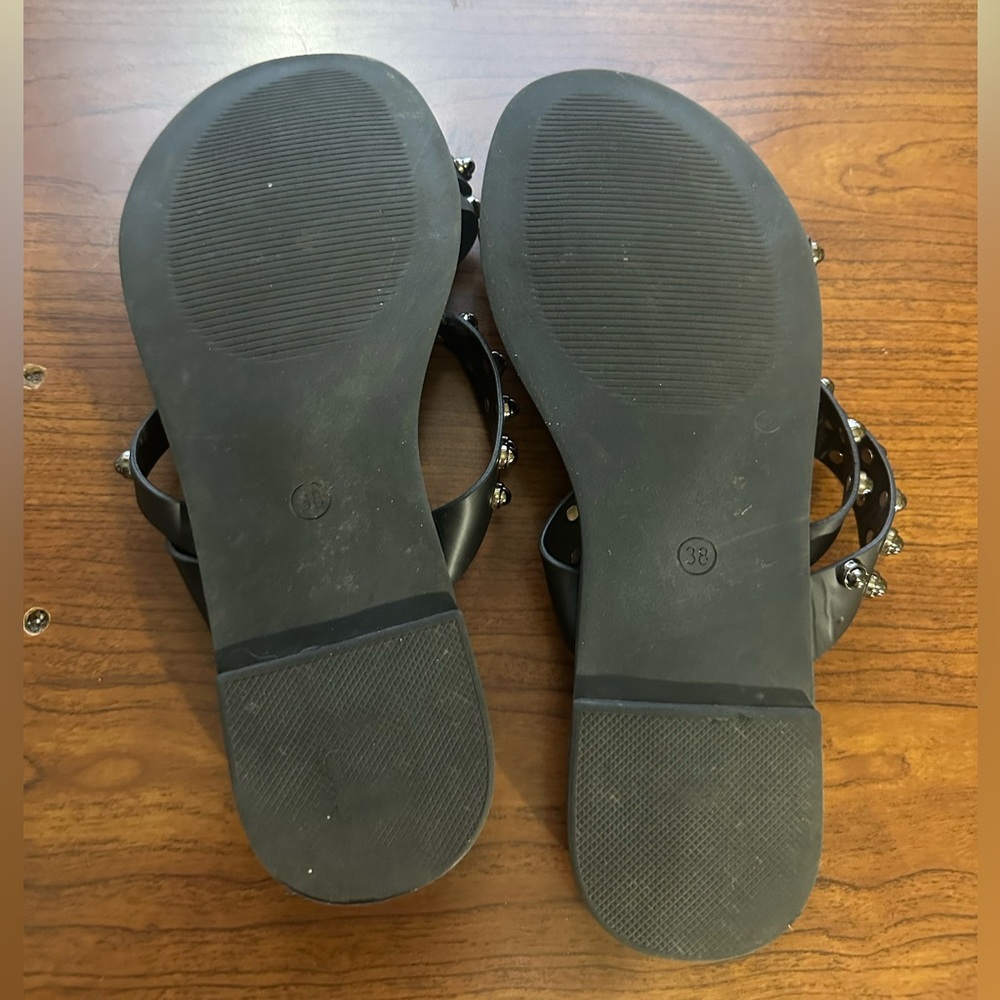 Chinese Laundry Women’s Black Studded Sandals Size 38 Size 7.5 - Picture 5 of 6